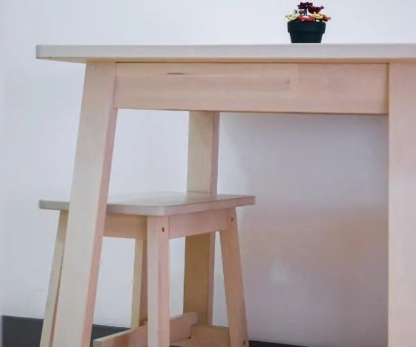 Aurora Street アパート